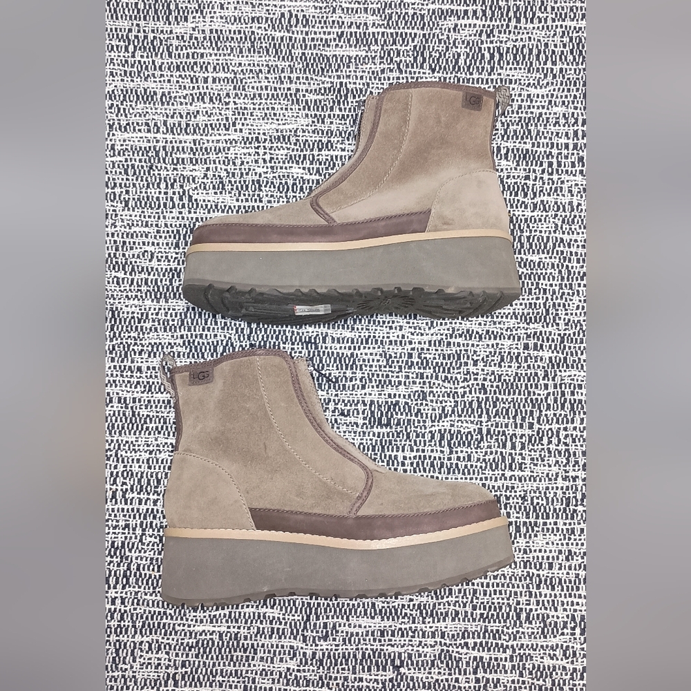 UGG City Func Front Zip Up Suede Brown Boots Women's 9 - Picture 3 of 15